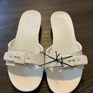 Dr Scholls white mule/sandal NEW